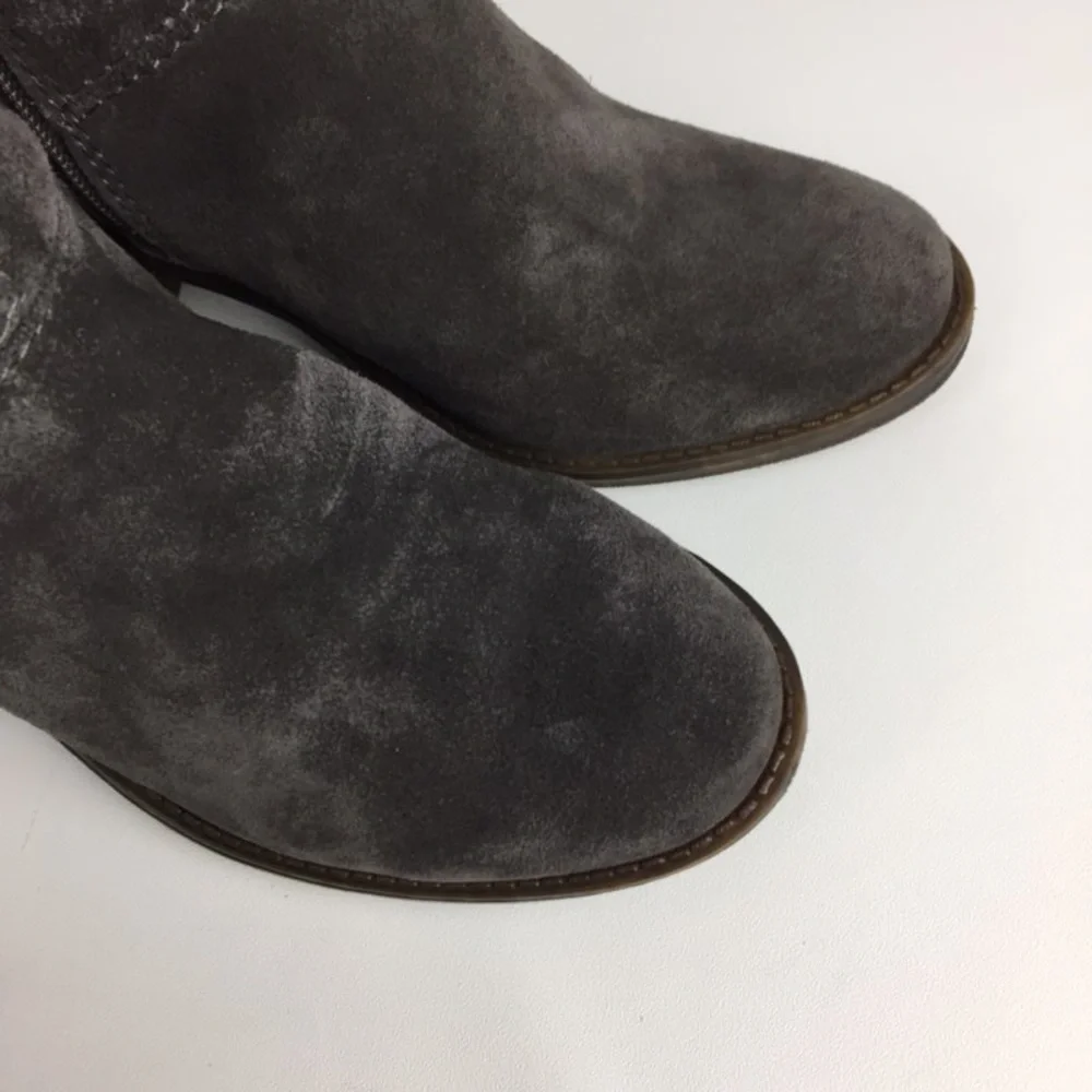 Lucky Ramsden Gray Suede Over the Knee OTK Heeled Boot 6